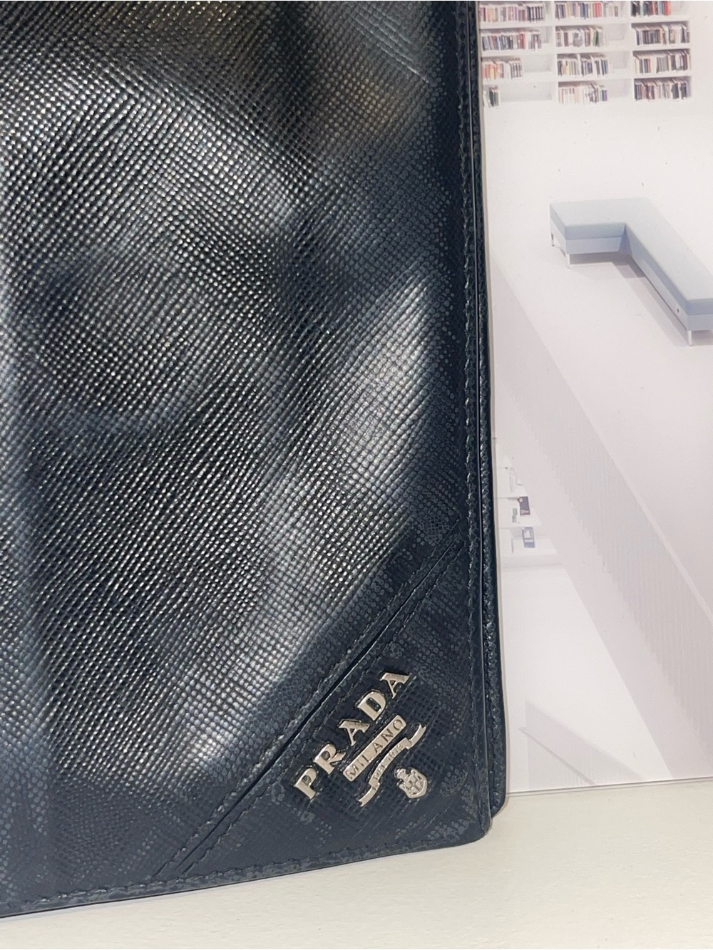 Prada black Saffiano leather long bifold wallet with a zip coin pocket - Picture 2 of 11